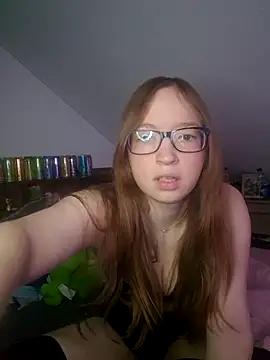 Freaky-Doll online show from June 2026 08:20:02 PM