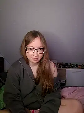 Freaky-Doll online show from June 2026 08:11:01 PM