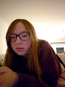 Snapshot of Freaky-Doll chatting on July 2026 08:33:02 PM Freaky-Doll online show from July 2026 08:33:02 PM