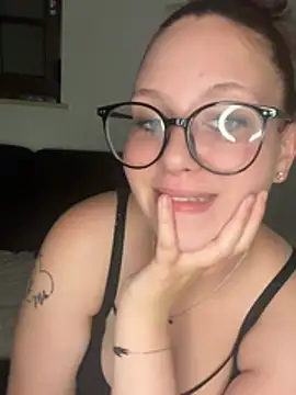 CuteBeaX online show from June 2026 07:59:02 PM