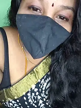 Snapshot of tamil_butterfly chatting on June 2026 05:29:02 PM tamil butterfly online show from June 2026 05:29:02 PM