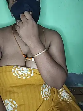 Snapshot of tamil_butterfly chatting on June 2026 06:18:02 AM tamil butterfly online show from June 2026 06:18:02 AM