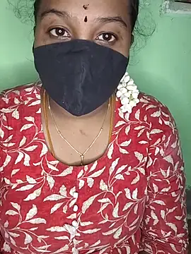 Snapshot of tamil_butterfly chatting on June 2026 03:11:01 PM tamil butterfly online show from June 2026 03:11:01 PM