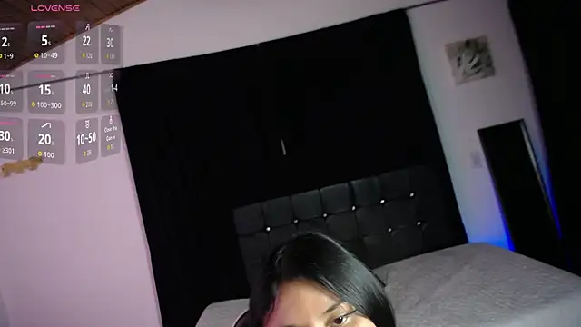 Snapshot of Athena_snaw chatting on June 2026 05:12:01 AM Athena snaw online show from June 2026 05:12:01 AM