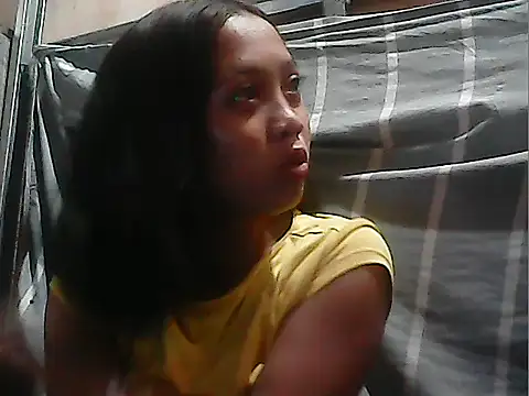 Yours AsianPinayGirl18 online show from June 2026 11:06:01 PM