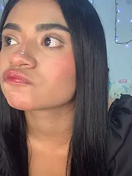 angiee boo1 online show from May 2026 10:59:02 PM