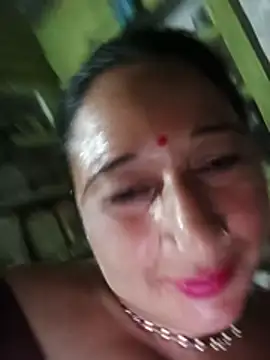Snapshot of Haliya8 chatting on June 2026 05:00:01 PM Haliya8 online show from June 2026 05:00:01 PM