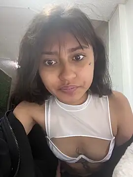 Snapshot of Noa_lau chatting on June 2026 03:18:02 AM Noa lau online show from June 2026 03:18:02 AM