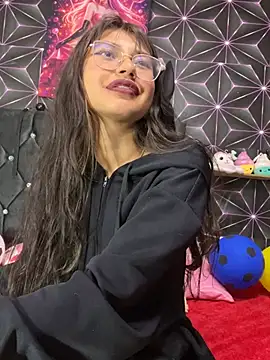 Snapshot of Noa_lau chatting on July 2026 04:04:01 AM Noa lau online show from July 2026 04:04:01 AM