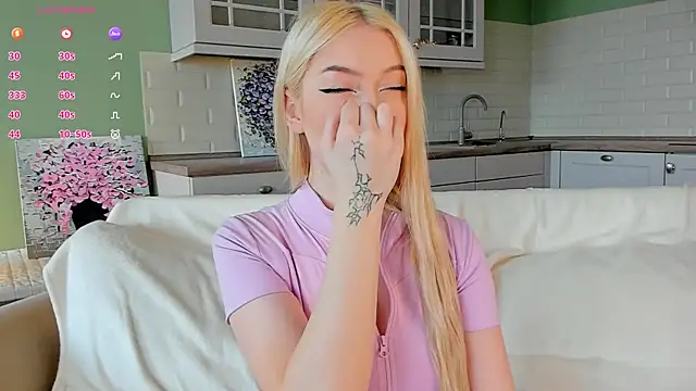 Chanelbayerr online show from June 2026 04:30:02 AM