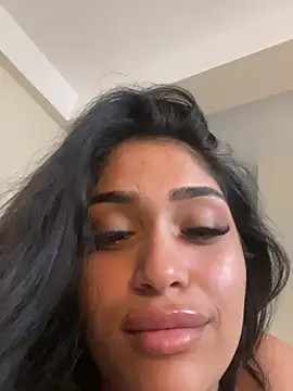 Kira Krush online show from July 2026 02:13:01 PM
