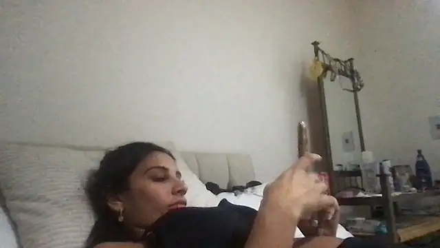 Miss juicybabes online show from May 2026 08:26:01 PM