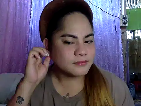 Snapshot of Lucy69-S chatting on May 2026 01:56:02 AM Lucy69-S online show from May 2026 01:56:02 AM