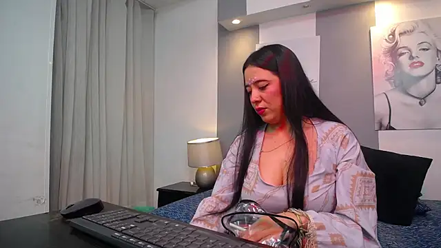 Snapshot of _tamara_priya_ chatting on July 2026 11:38:02 AM tamara priya online show from July 2026 11:38:02 AM