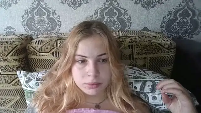 Snapshot of cute_lilia chatting on July 2026 06:27:01 AM cute lilia online show from July 2026 06:27:01 AM