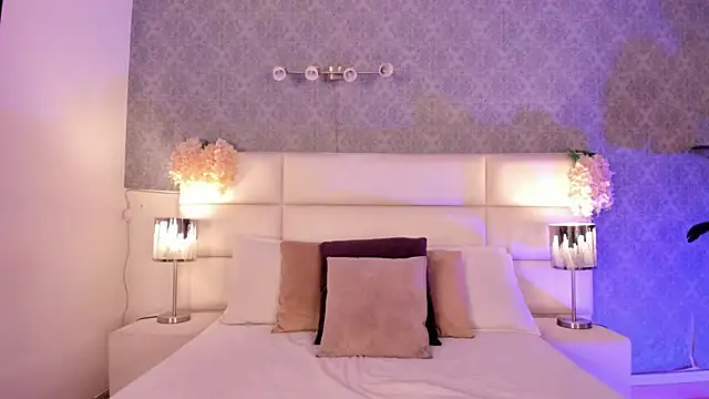 miadecker online show from June 2026 06:23:01 AM