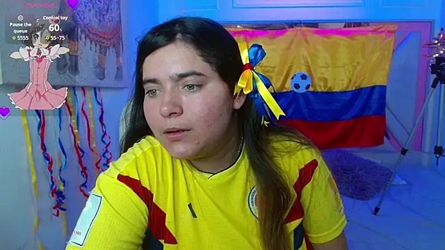 Snapshot of Laurha_ chatting on July 2026 07:40:02 PM Laurha online show from July 2026 07:40:02 PM