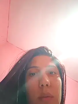 Snapshot of nessaflors2 chatting on July 2026 04:24:01 PM nessaflors2 online show from July 2026 04:24:01 PM
