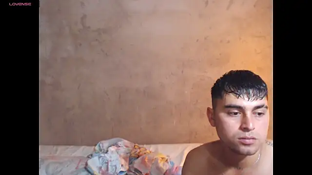 LukeAndZoey online show from June 2026 06:50:01 PM