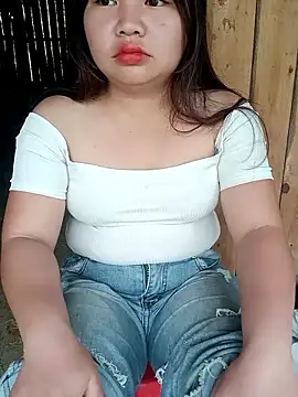 Lily Henry online show from May 2026 03:45:02 AM