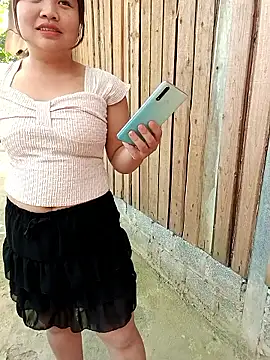 Lily Henry online show from May 2026 01:35:01 AM