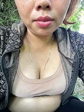 Banana-zz online show from May 2026 10:50:03 PM