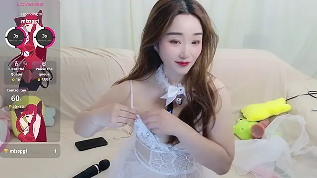Snapshot of JJ8521 chatting on May 2026 12:11:01 PM JJ8521 online show from May 2026 12:11:01 PM