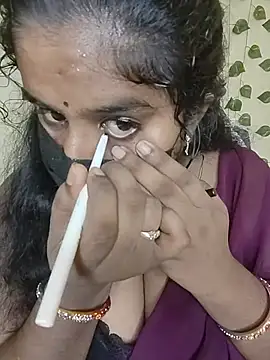 Snapshot of Sravani_cutee_ chatting on June 2026 10:19:01 AM Sravani cutee online show from June 2026 10:19:01 AM