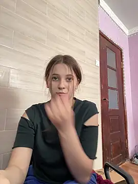 Blossom Emily online show from May 2026 06:32:01 AM