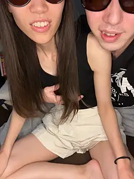 risacha online show from May 2026 04:34:01 PM