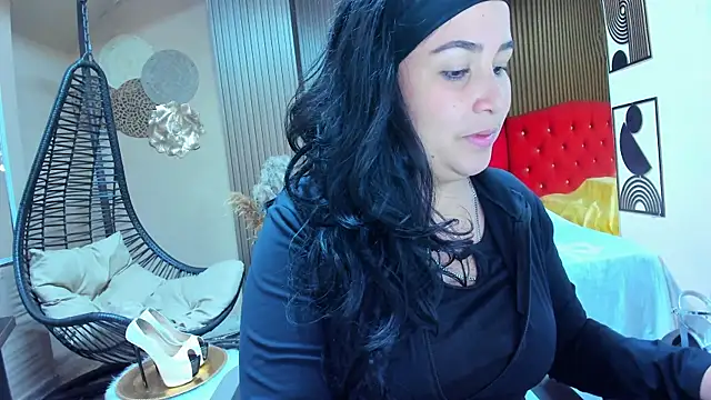BBWLuxuryMuse online show from August 2026 12:08:01 PM