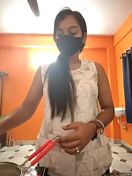 Snapshot of Menaxi_Baby7 chatting on June 2026 04:11:01 PM Menaxi Baby7 online show from June 2026 04:11:01 PM