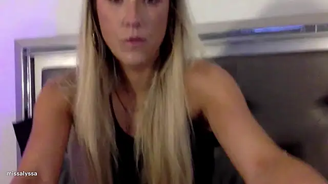 Snapshot of Misss_alyssaaa chatting on June 2026 04:02:02 AM Misss alyssaaa online show from June 2026 04:02:02 AM