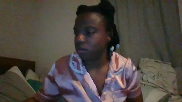 Snapshot of princesselizabeth chatting on May 2026 01:55:01 AM princesselizabeth online show from May 2026 01:55:01 AM