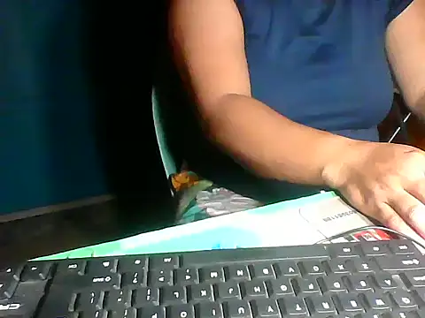 MommyKaye30 online show from May 2026 07:11:02 PM