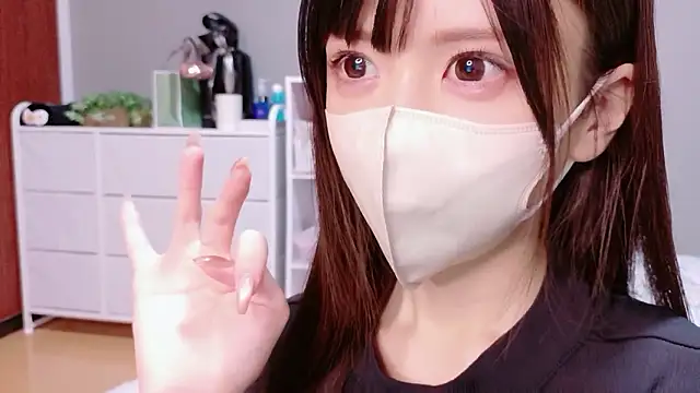Snapshot of hina_mochi chatting on June 2026 01:21:02 PM hina mochi online show from June 2026 01:21:02 PM