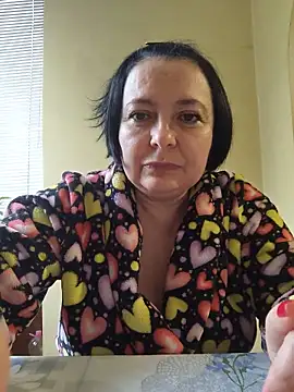 EmmaEmmy40 online show from June 2026 03:25:01 PM