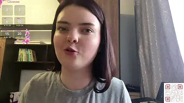 Snapshot of RebelDesiree chatting on June 2026 06:13:02 AM RebelDesiree online show from June 2026 06:13:02 AM