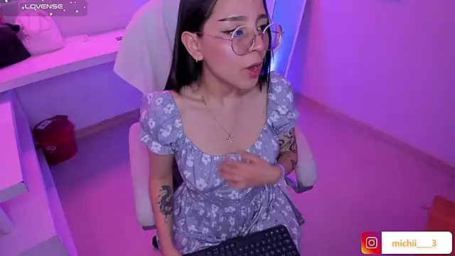 kitty patitas suavesss online show from June 2026 02:50:02 AM
