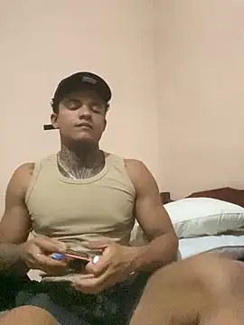 Raphaael2 online show from May 2026 09:31:02 PM