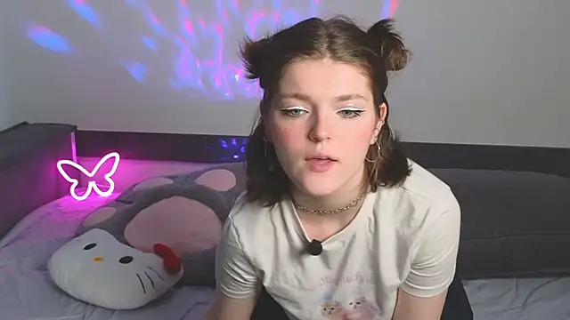 Snapshot of Annpopsy chatting on May 2026 05:52:02 PM Annpopsy online show from May 2026 05:52:02 PM