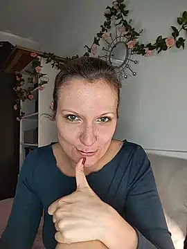 Snapshot of Candy_Cougar chatting on June 2026 06:51:02 AM Candy Cougar online show from June 2026 06:51:02 AM