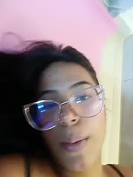 Snapshot of Raven_stonee01 chatting on May 2026 12:18:01 AM Raven stonee01 online show from May 2026 12:18:01 AM