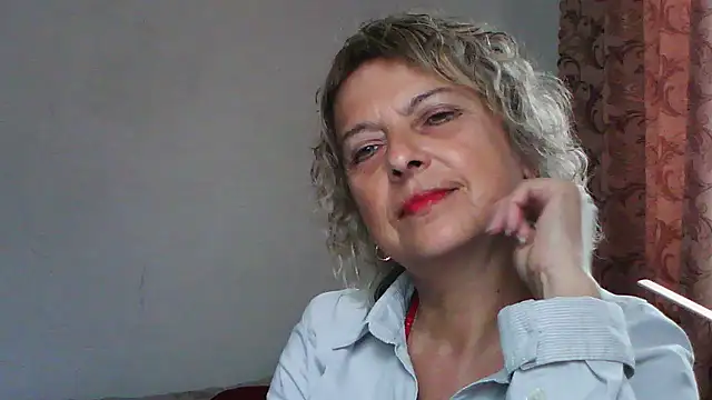 Snapshot of ElizabethGorden chatting on July 2026 01:15:01 PM ElizabethGorden online show from July 2026 01:15:01 PM