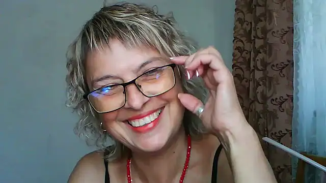 Snapshot of ElizabethGorden chatting on July 2026 11:50:02 AM ElizabethGorden online show from July 2026 11:50:02 AM