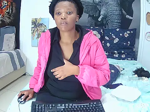 Snapshot of DivineShady chatting on May 2026 02:45:01 PM DivineShady online show from May 2026 02:45:01 PM