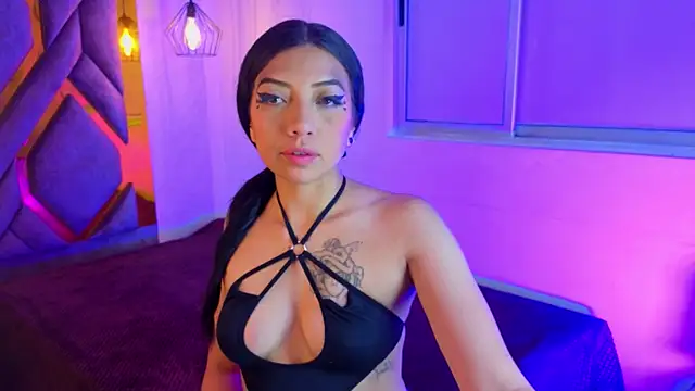 Snapshot of Ey_Im_simone_ chatting on June 2026 12:29:01 PM Ey Im simone online show from June 2026 12:29:01 PM