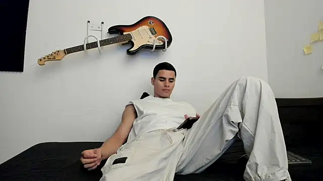 chicozen online show from May 2026 04:15:01 PM