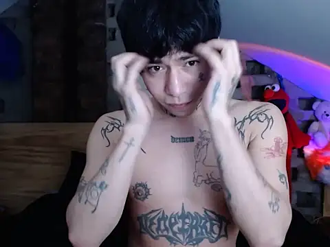 Tattooeddig online show from May 2026 05:03:02 AM