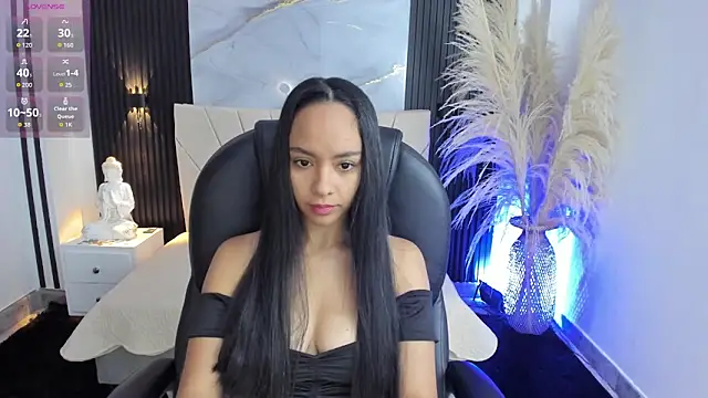 Snapshot of Selene-Diior chatting on May 2026 11:48:01 AM Selene-Diior online show from May 2026 11:48:01 AM